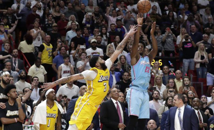 NBA Playoff: Miami vola in finale, dove incontrerà i Lakers